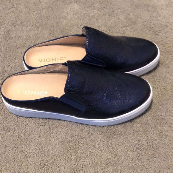 Vionic - Picture 4 of 6